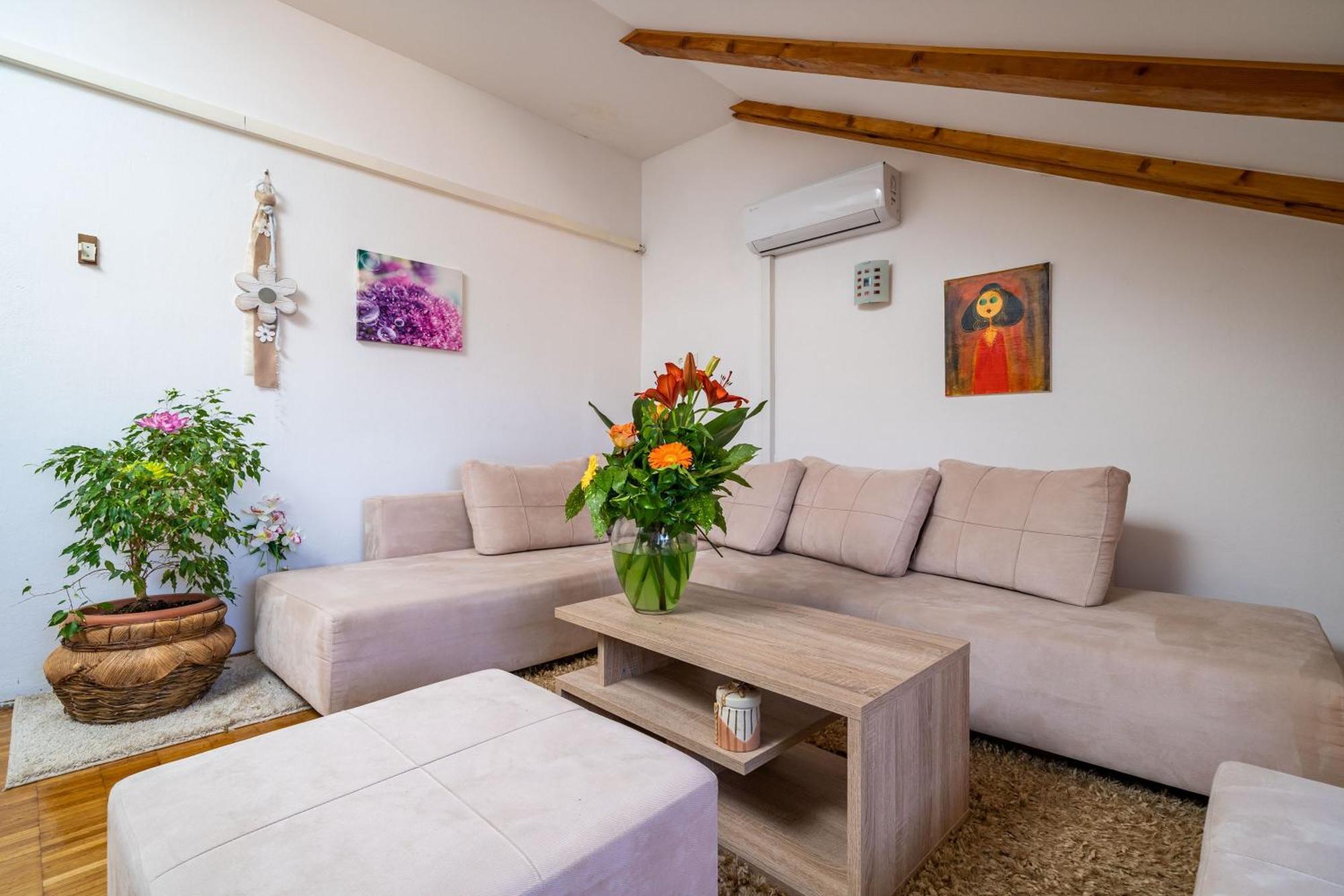 Apartments & Rooms Mara & Petrunjela Cavtat Habitación foto