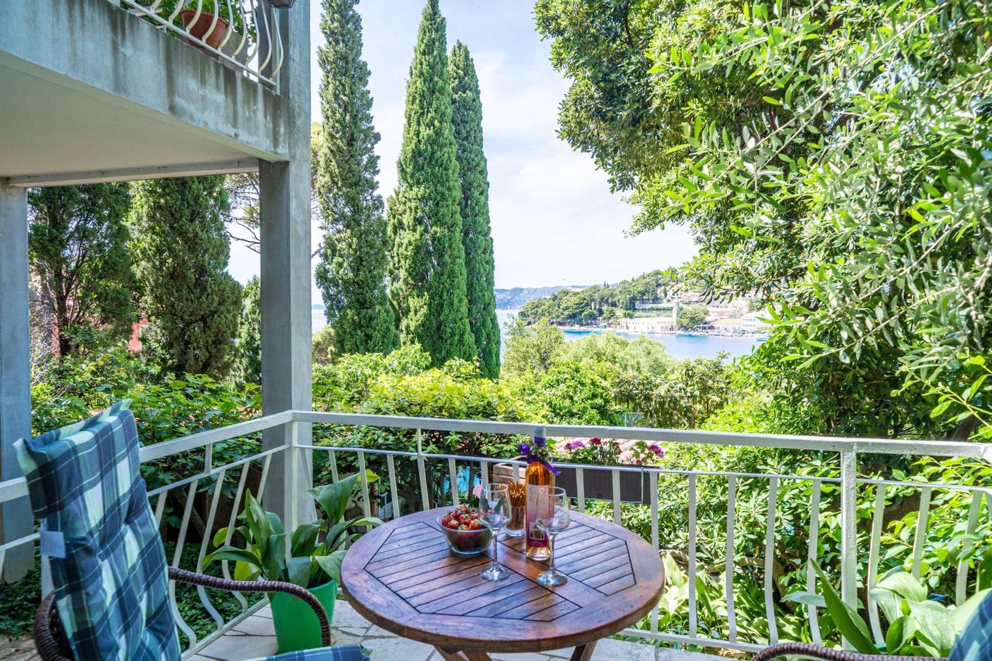 Apartments & Rooms Mara & Petrunjela Cavtat Habitación foto
